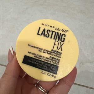 Maybelline Lasting Fix Transluscent Setting Powder Banana